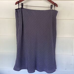 Lands End size 18 flared silk skirt.  0522